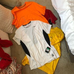 BUNDLE OF 4! Nike performance tees